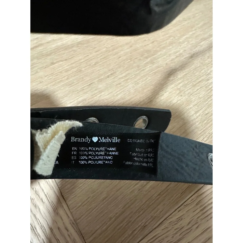 Brandy Melville Eyelet Grommet‎ Belt